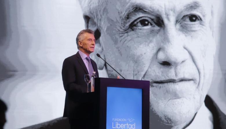 En el marco de la gran cena de la Fundación Libertad, reapareció Mauricio Macri y dijo: "Milei está en una batalla épica por recuperar las libertades"
