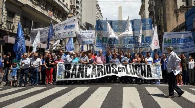 Bancarios acordaron un aumento del 29%