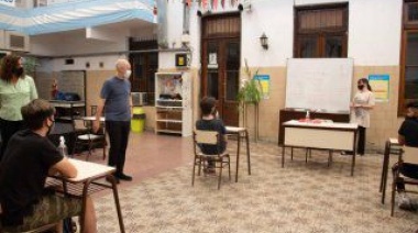 Tarea para el hogar: Larreta les pidió a los docentes que se testeen antes del comienzo de clases