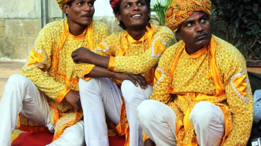 India desconcierta al mundo: de 100.000 a 11.000 casos diarios en apenas cinco meses