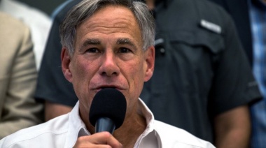 El gobernador de Texas elimina las restricciones contra el COVID-19 al 100%