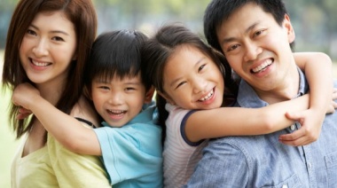 China permitirá que las parejas tengan hasta tres hijos