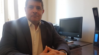Hernán Berisso presentó un proyecto sobre el adoctrinamiento escolar en plena democracia