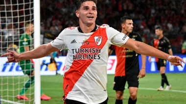 Julián Álvarez elegido el mejor de América