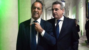 Cambiar para que nada cambie: Scioli y Rossi salen al campo de juego
