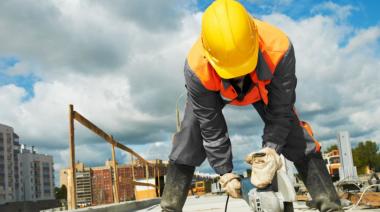 En julio, la actividad industrial cayó 1,2%, pero la construcción creció 2,2%