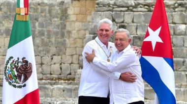 El castrochavismo se autocondecora en México