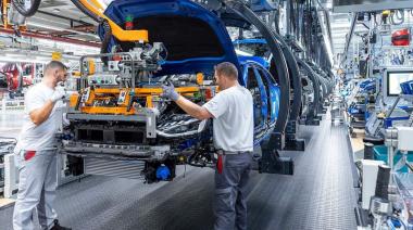 Según datos del Ministerio de Economía, la industria creció un 6,3% interanual y el sector automotriz registró un incremento del 30,5% en el primer bimestre del 2023