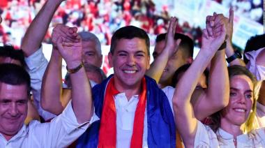 ¿Chipa colorado? Santiago Peña es el nuevo presidente de Paraguay