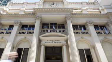El BCRA emitió $670.000 millones de adelantos para financiar al Tesoro en 2023, incumpliendo la meta con el FMI