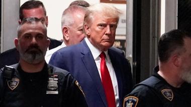 Donald Trump se entregó a la policía de Georgia, pero quedó en libertad bajo fianza