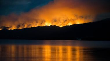 ¿Incendio natural o intencional? Arde el Parque Nacional Los Alerces en Chubut