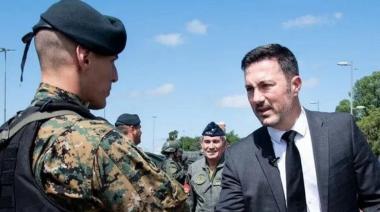 Con Luis Petri, se puso en marcha un mega operativo militar para frenar al narcoterrorismo en Rosario: mientras tanto, Pullaro y Javkin nuevamente amenazados