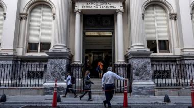 En tan sólo cuatro meses del Gobierno de Javier Milei: los intereses de la deuda remunerada del BCRA cayeron 45,4% en términos reales