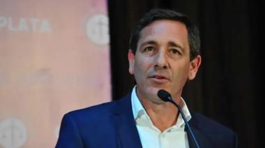 Tarjeta roja para Julio Garro: luego de sus declaraciones públicas contra los jugadores de la Selección Argentina de fútbol, fue echado de su cargo