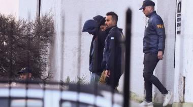 Francia habla de discriminación por un cantito de vestuario futbolero, pero no dijo una sola palabra sobre los dos degenerados de su seleccionado de rugby, que violaron a una mujer argentina