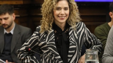 Papelones libertarios: ahora, Miss Arrieta mostró los chats de la organización de la visita a Ezeiza, mientras Karina prepara su expulsión