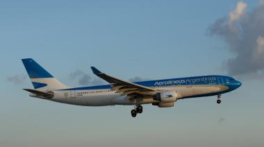 Tras los constantes conflictos, Hernán Lombardi presentó un proyecto para privatizar Aerolíneas Argentinas