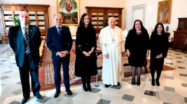 El Papa Francisco recibió, con una sonrisa, a Victoria Villarruel en el Vaticano