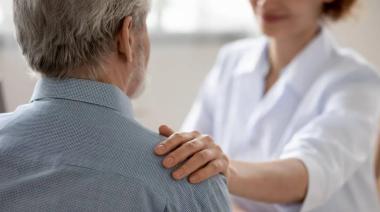 Un informe de la Cruz Roja Argentina alertó sobre que más del 65% de los adultos mayores no tienen acceso a la salud mental