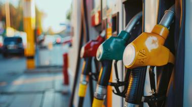 Según datos de una consultora, la venta de combustibles cayó un 4% interanual en febrero y lleva 15 meses consecutivos en caída