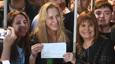Cuando se normaliza la incoherencia… supo ser montonera y hoy es libertaria: Patricia Bullrich se fue del PRO, se afilió a La Libertad Avanza y completó el séptimo casillero en su carrera política