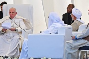 El Papa se despidió de Irak con mensajes contra el terrorismo y por una reconstrucción sin venganza