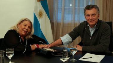 Elisa Carrió, con los tapones de punta contra Macri: lo acusó de querer dividir en dos a JxC