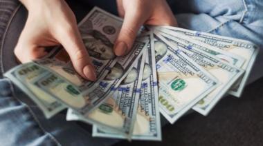 Dato económico: según analistas, el dólar mayorista llegaría a $1.300 en 2025