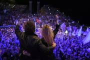 Javier Milei cerró su campaña en Rosario y aseguró que “a partir del domingo, va a cambiar en serio la Argentina”