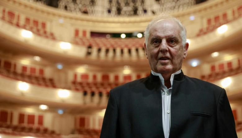 Hablemos de música: por problemas de salud, Daniel Barenboim renunció como director de la "Staatsoper Unter" de Berlín