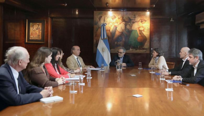 La diferencia que marca la diferencia: Argentina no suscribirá al tratado pandémico y por lo tanto, no le dará poder a la OMS… el Gobierno anterior nos hubiese entregado nuevamente
