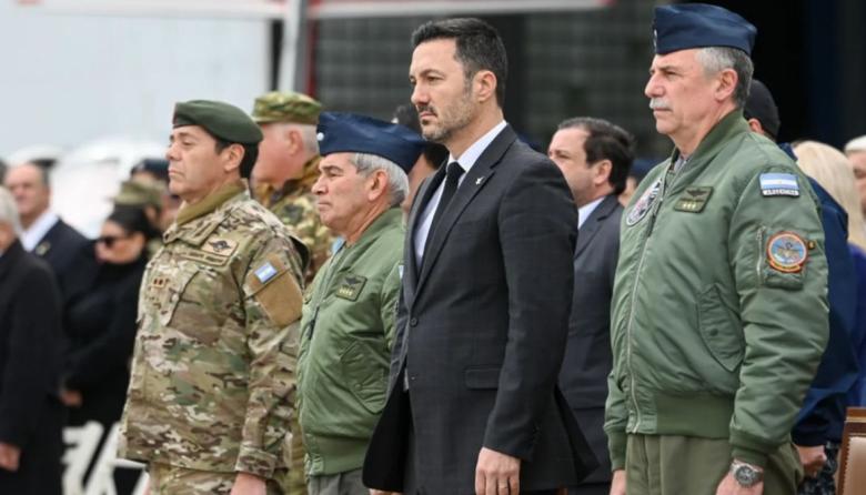 Ministerio de Defensa: Luis Petri despidió a su jefe de Gabinete, Carlos Becker