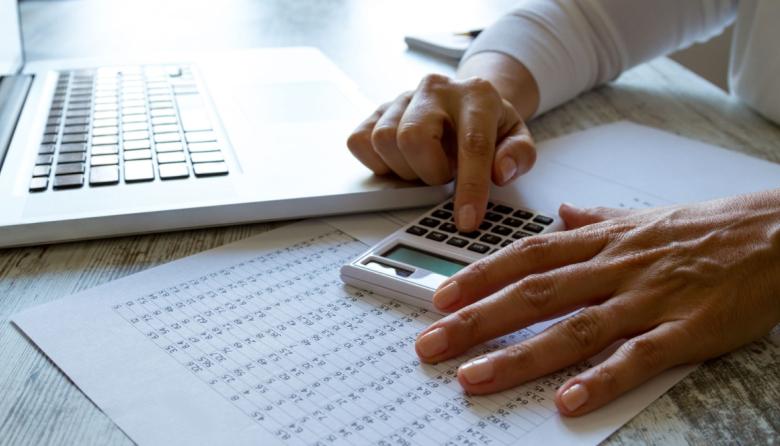 Como consecuencia del gran ajuste y subida de los precios en su momento, un informe demuestra que el 91% de las familias en la Argentina mantienen deudas