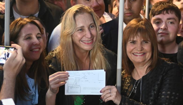Cuando se normaliza la incoherencia… supo ser montonera y hoy es libertaria: Patricia Bullrich se fue del PRO, se afilió a La Libertad Avanza y completó el séptimo casillero en su carrera política