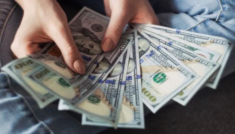 Dato económico: según analistas, el dólar mayorista llegaría a $1.300 en 2025