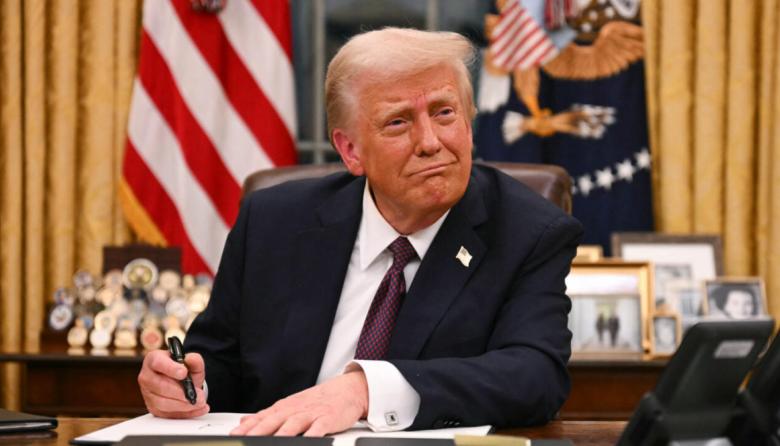 ¿Está crazy? Donald Trump volvió a elevar los aranceles de acero y aluminio y los llevó al 50%