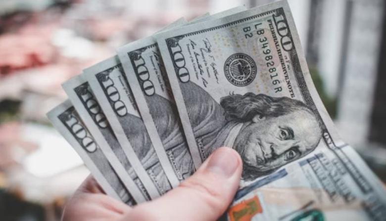 El movimiento del dólar: según analistas, estará en $1.300 a fin de año