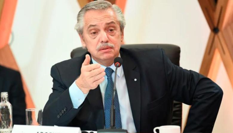 Alberto Fernández, entre las cuerdas: en la causa Segurosgate, el juez Casanello dictó su procesamiento