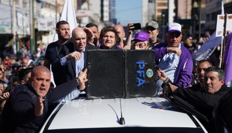 El Ministerio de Seguridad de la Nación concluyó que la agresión a Javier Milei en Lomas de Zamora fue un ataque premeditado