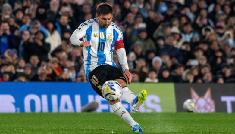 La noche de Messi: con un doblete del mejor del mundo y de todos los tiempos, Argentina goleó a Venezuela por 3 a 0
