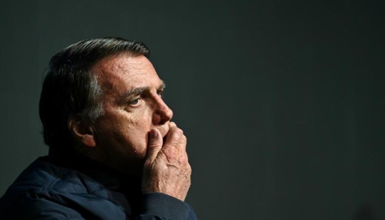 En Brasil, condenan a más de 27 años de prisión a Jair Bolsonaro: Cristina diría, “Lawfare… lawfare”
