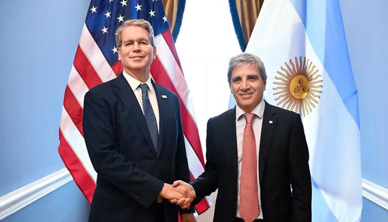 ¡Flor de respaldo! 20.000 millones de dólares en swap: el secretario del Tesoro de Estados Unidos, Scott Bessent, confirmó el acuerdo