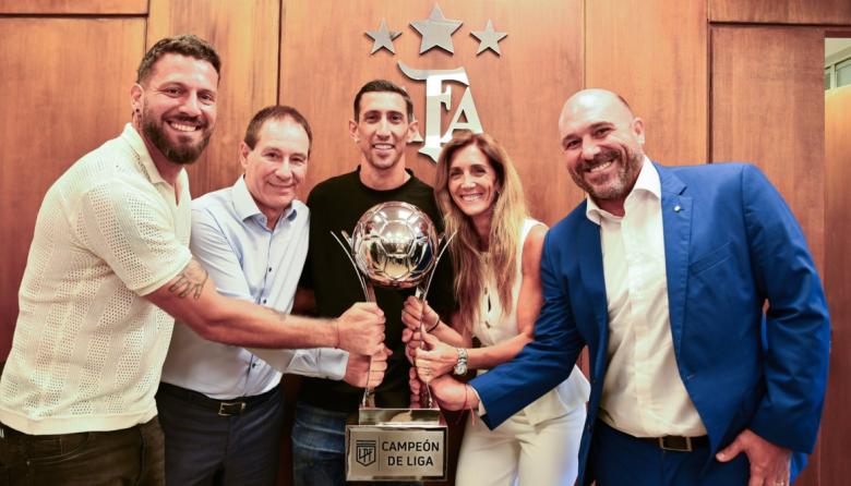 ¡AFAno! Llamativamente, Rosario Central fue proclamado Campeón de la Liga