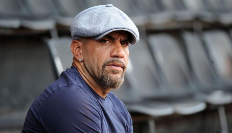 ¿Contraataque mafioso? La AFA sancionó por seis meses a Juan Sebastián Verón, luego de que los jugadores de Estudiantes de La Plata le hicieran el pasillo de honor a Rosario Central de espaldas