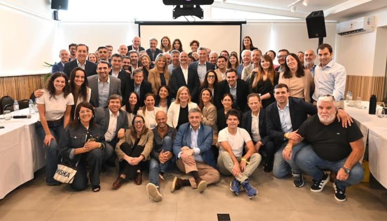 Mauricio Macri se reunió con toda la dirigencia del PRO y volvió a mostrar su apoyo a Javier Milei