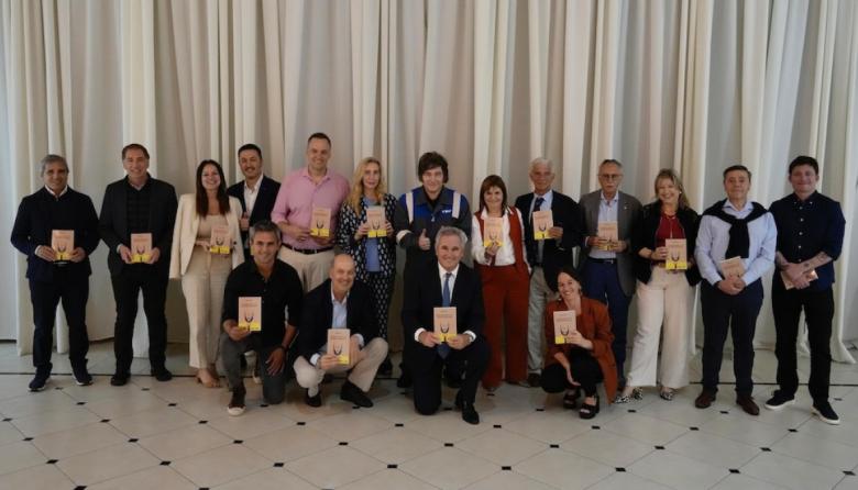 Olivos: Milei organizó una reunión de Gabinete para realizar un balance del año