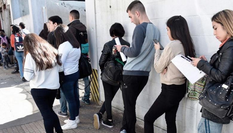 La tasa de desocupación: según el INDEC, se ubicó en el 7,5%