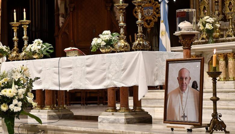 A un año de la muerte del papa Francisco, la plana mayor del Gobierno Nacional participó de la misa en la Basílica de Luján y Villarruel dijo que no acudió porque “había lo peor de la casta política”
