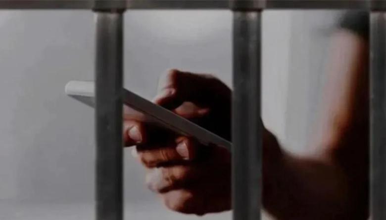 El Ministerio de Seguridad informó que usará tecnología para bloquear teléfonos celulares en cárceles federales